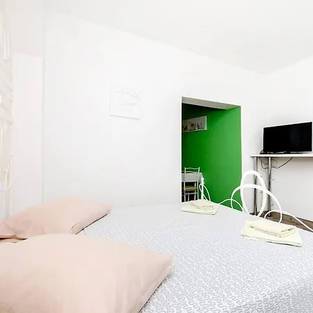 Apartments And Room Take It Easy Tribunj  Exterior photo