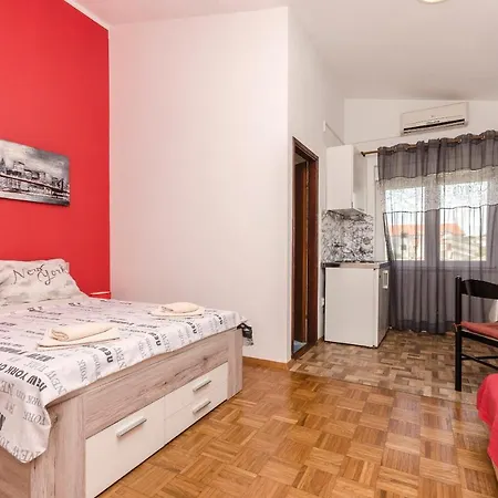 Apartments And Room Take It Easy Tribunj  Exterior photo