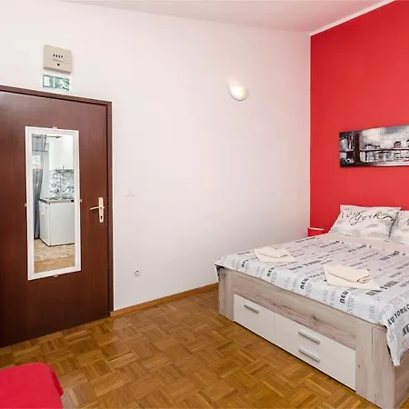 Apartments And Room Take It Easy Tribunj  Exterior photo