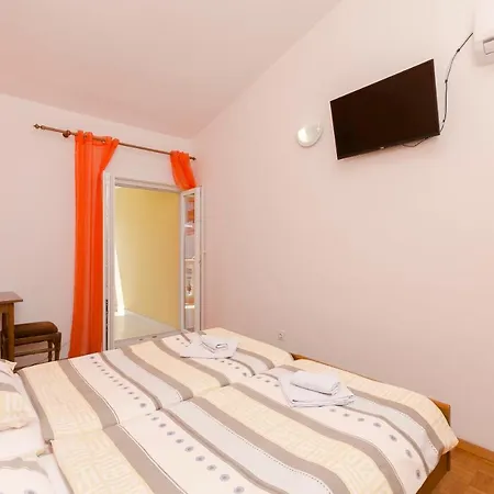Apartments And Room Take It Easy Tribunj  Exterior photo