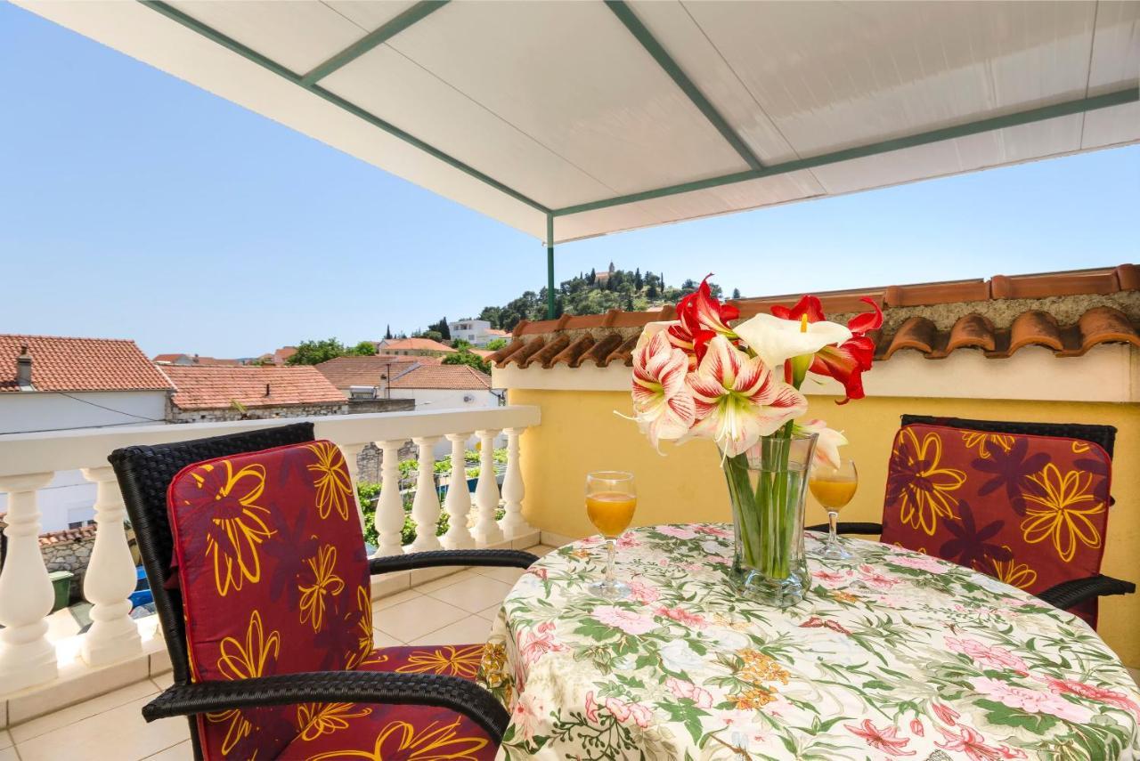 And Take It Easy Apartment Tribunj (Sibenik-Knin)
